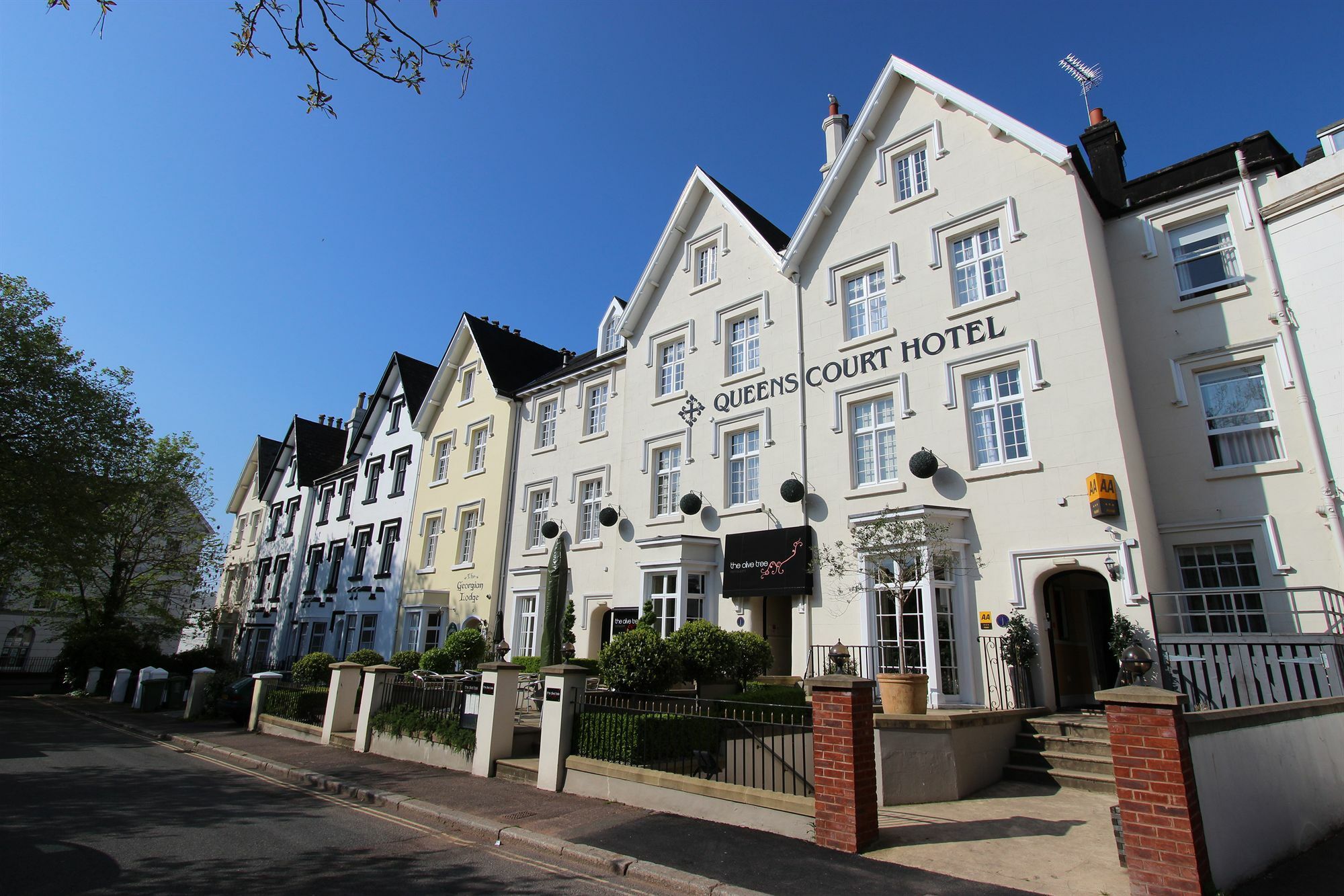 Queens Court Hotel Exeter Exterior photo